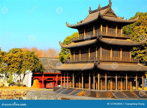 Torre Yueyang, um gigante histórico com vistas panorâmicas deslumbrantes!